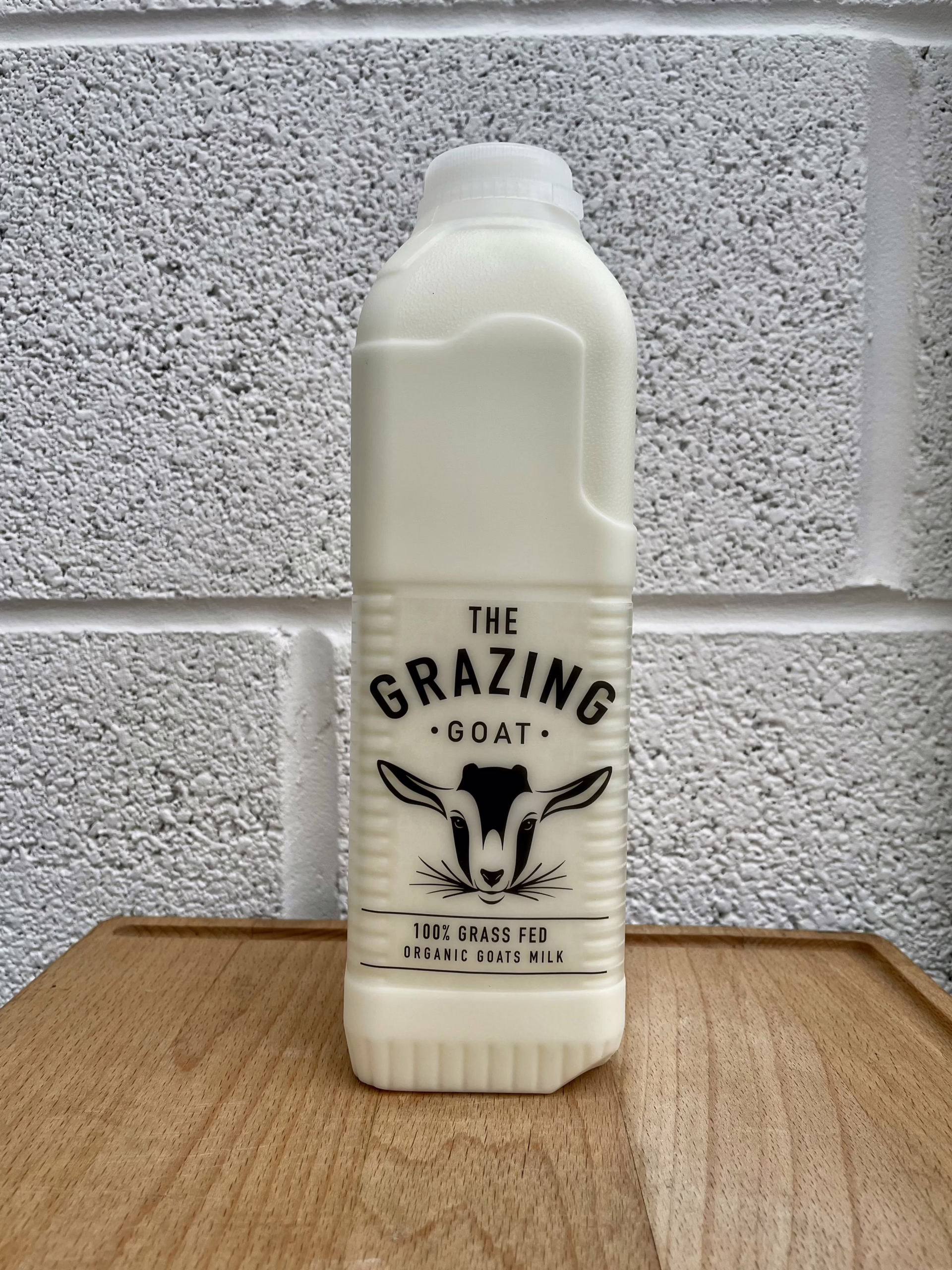 Fresh, Organic, Pasteurised Goat Milk (1L)